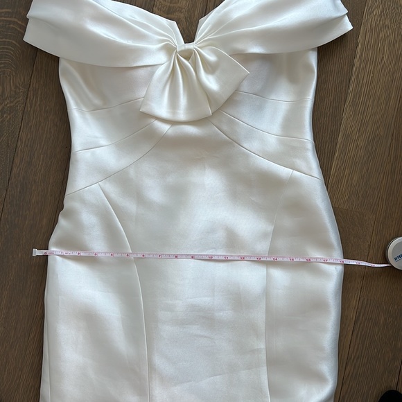 Enchanting gown. Brand new with tags size 10. Reposhing - Picture 5 of 7